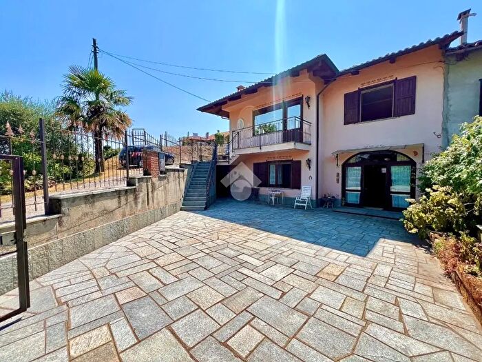 Casa con 5 locali in vendita in Via Villa, MoransengoTonengo