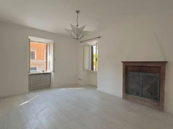 Appartamento quadrilocale in affitto in Piazza Cavour, Bettona