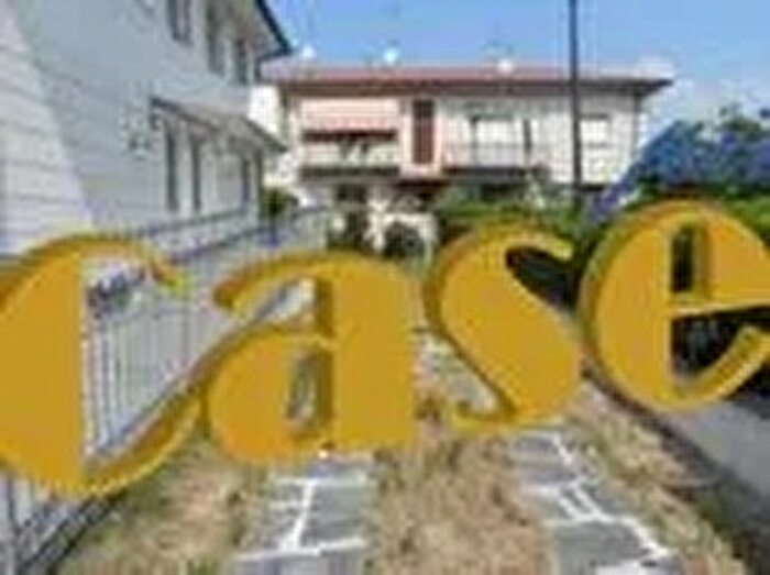 Appartamento con 5 locali in vendita in Camaiore