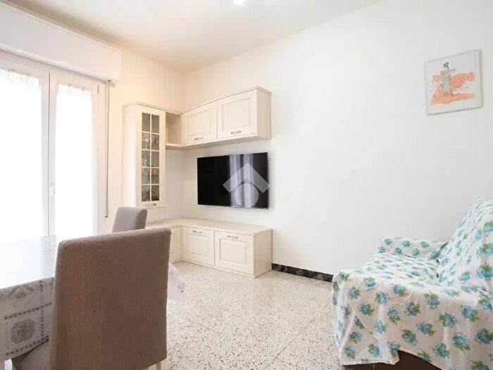 Appartamento trilocale in vendita in Via Francesco Primaticcio, Bologna
