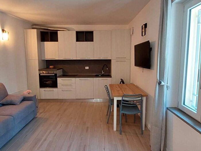 Appartamento monolocale in affitto in via piazze, Centro, Marone
