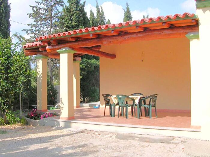 Casa bilocale in affitto in Via Del Mare, Orosei