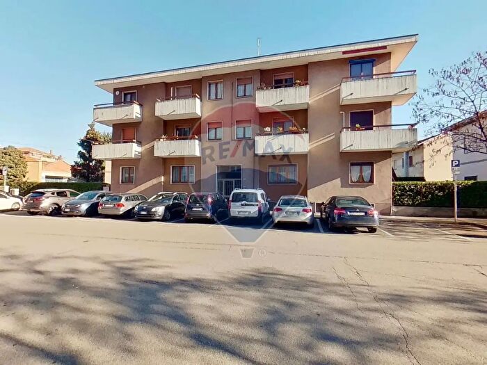 Appartamento trilocale in vendita in Via Milazzo, Busto Arsizio