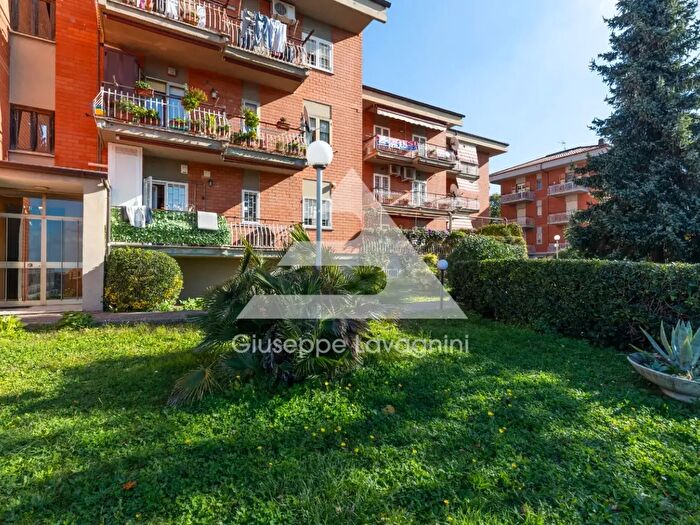 Appartamento trilocale in vendita in Viale Alcide De Gasperi, Ariccia