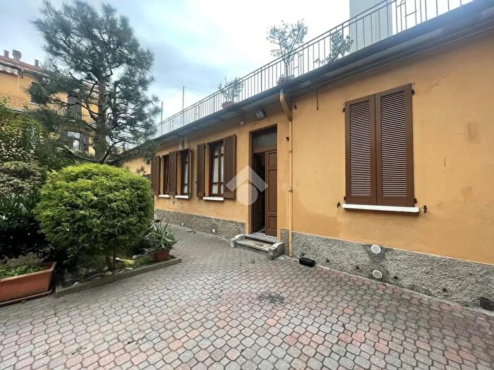 Appartamento monolocale in affitto in Piazza Castegnate, Castellanza