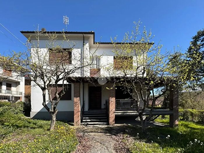 Casa con 6 locali in vendita in Via XXV Aprile, Santa Maria Della Versa