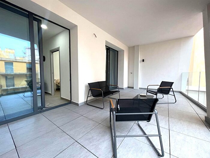 Appartamento trilocale in affitto in Via Vincenzo Giuffrida, Catania