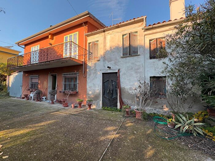 Casa quadrilocale in vendita in Via Matteotti, Noventa Vicentina