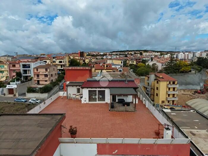 Appartamento con 5 locali in vendita in Via Napoli, Nuoro