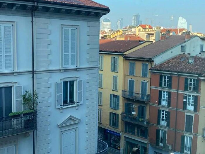 Appartamento bilocale in affitto in Via Arco No Number, Cadorna Castello, Milano