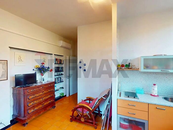 Appartamento bilocale in vendita in Via della Colletta, Arenzano