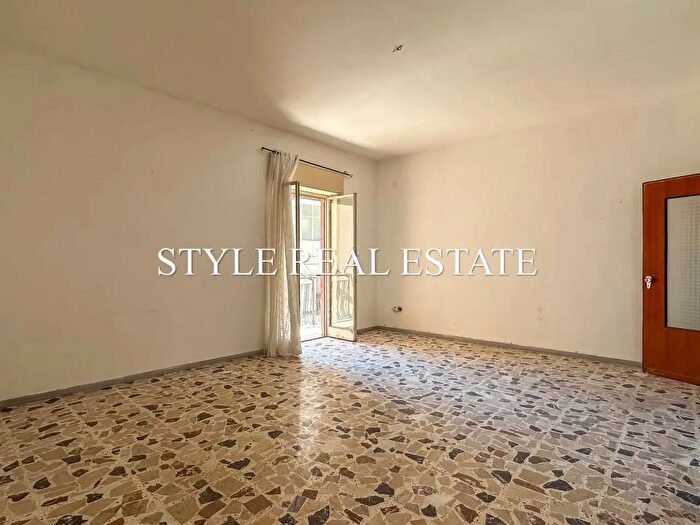 Appartamento quadrilocale in vendita in Via Sebastiano Olivieri, Siracusa