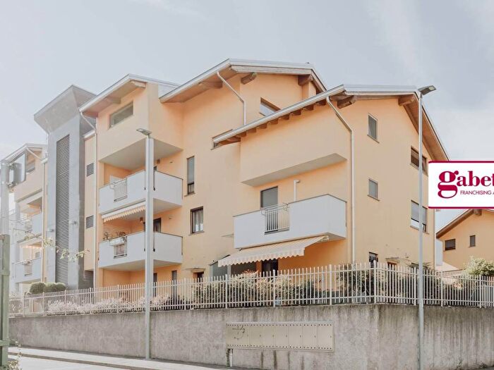 Appartamento bilocale in affitto in Via Turati, Centro, Bernareggio