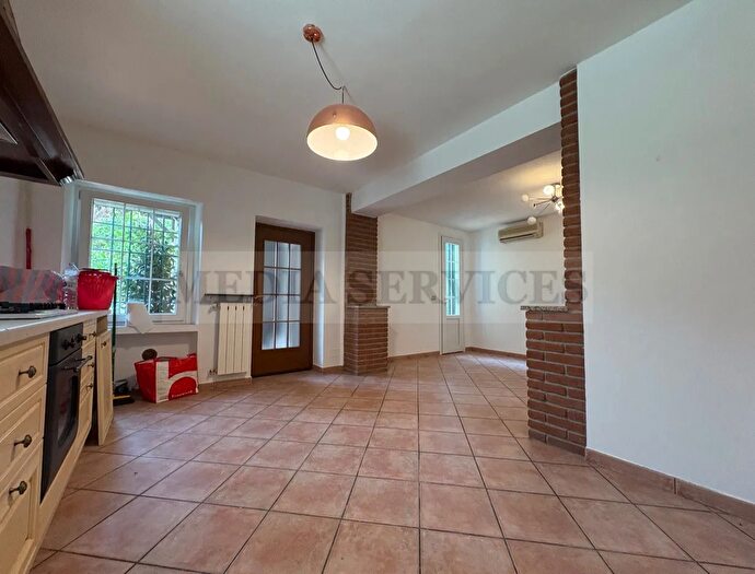 Casa trilocale in vendita in Via Roberto Cordara N°, Dorno