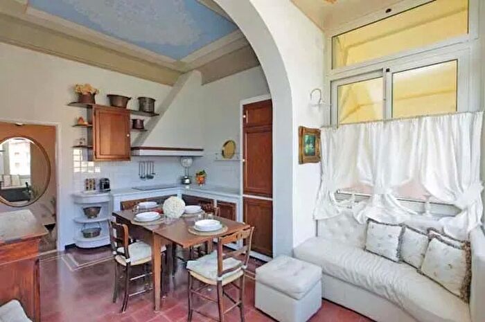 Appartamento con 5 locali in affitto in Via Divisione Coduri, Cogorno