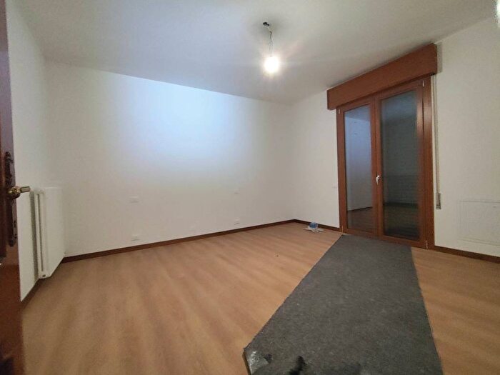 Appartamento con 5 locali in affitto in Via Nazario Sauro, Caselle, Selvazzano Dentro