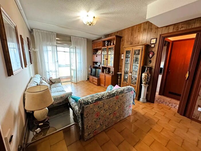 Appartamento con 5 locali in vendita in Via Cobianchi, Casale Monferrato