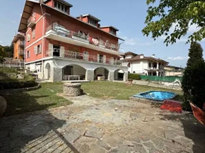Appartamento con 6 locali in vendita in Strada Cappellette, Ovada