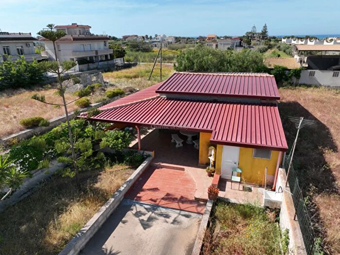 Casa quadrilocale in vendita in Ispica