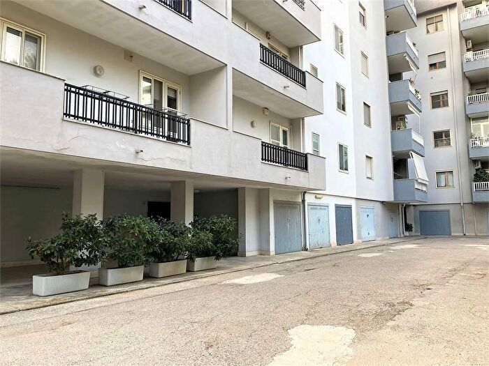 Appartamento quadrilocale in vendita in Via Spadini Brindisi, Brindisi