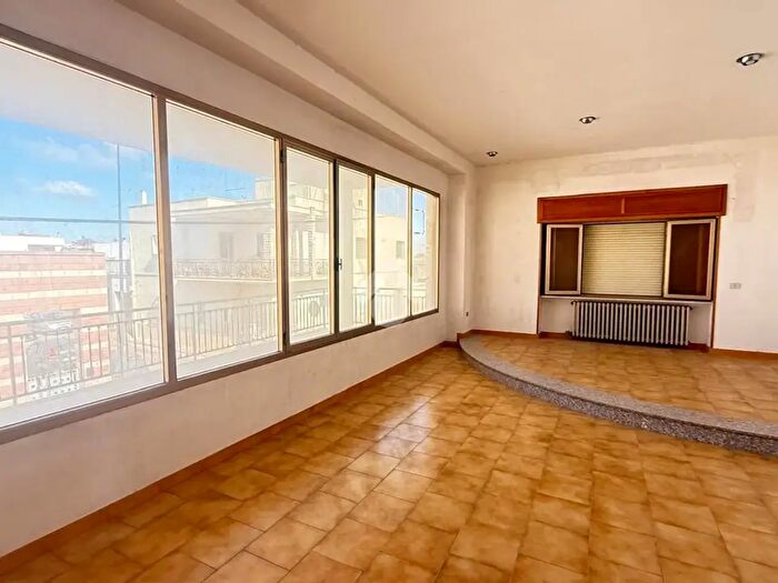 Appartamento con 5 locali in vendita in Via Milano, Racale