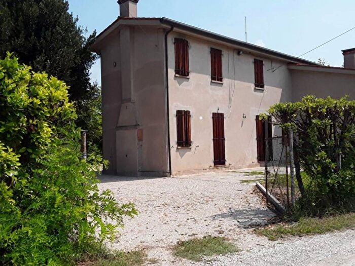 Casa con 5 locali in affitto in Via Pozzoveggiani, Salboro, Padova