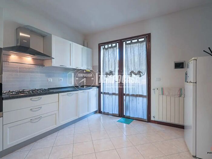 Appartamento trilocale in vendita in Viale dei Salici, Ravenna