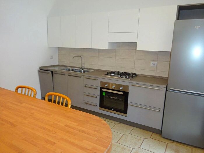 Appartamento trilocale in affitto in Via Paderno, Seriate