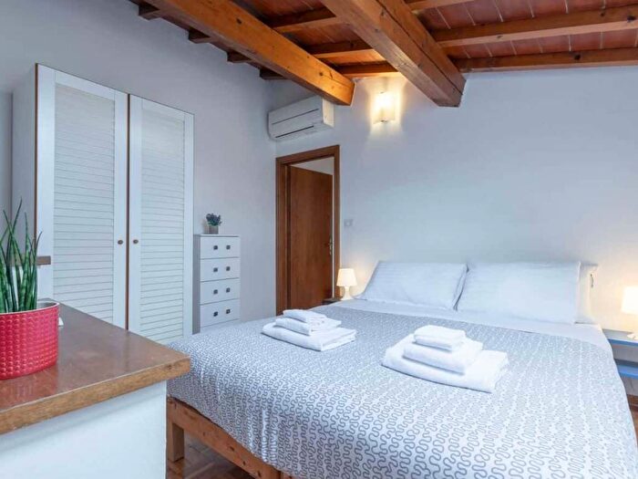 Appartamento bilocale in affitto in Via Ventisette Aprile, San Marco SS Annunziata, Firenze