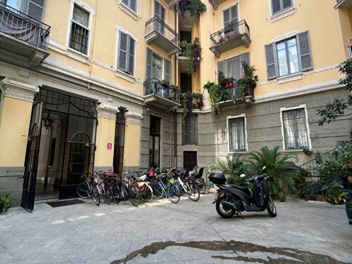 Appartamento bilocale in affitto in Via Plinio, Morgagni, Milano
