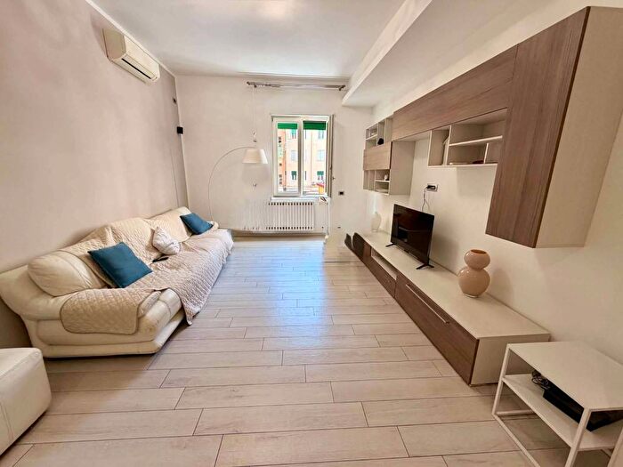 Appartamento trilocale in affitto in Via Martiri Ungheresi, Pastena Pastena Alta, Salerno