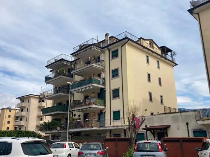 Appartamento con 5 locali in vendita in Via Sferracavalli, Cassino