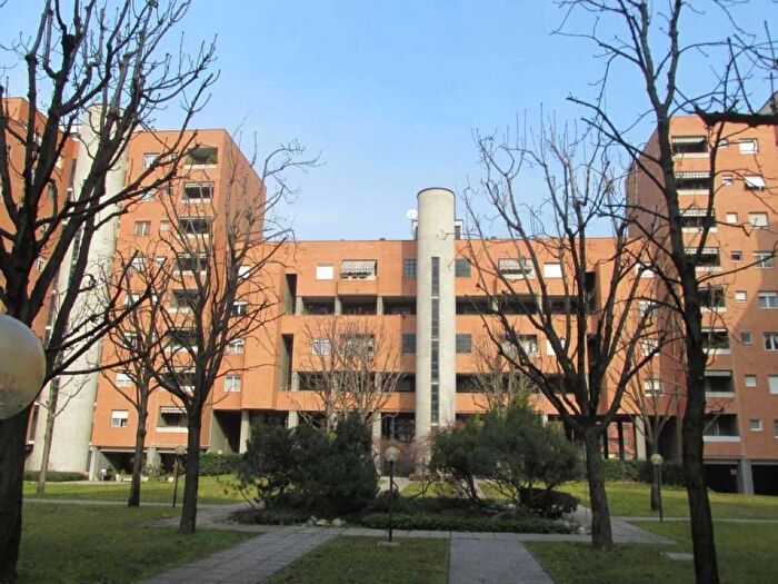 Appartamento quadrilocale in affitto in Via San Mamete, Quartiere Adriano, Milano