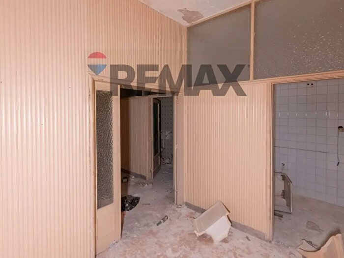 Casa con 7 locali in vendita in Via Marino, Melilli
