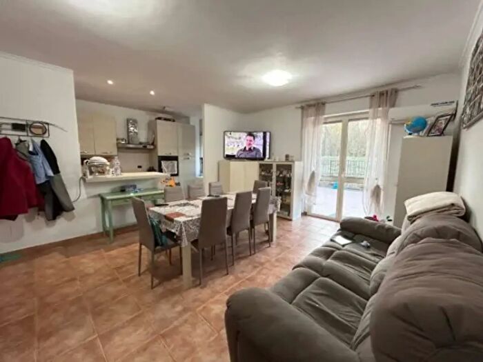 Appartamento trilocale in vendita in Via dei Battellieri, Orte