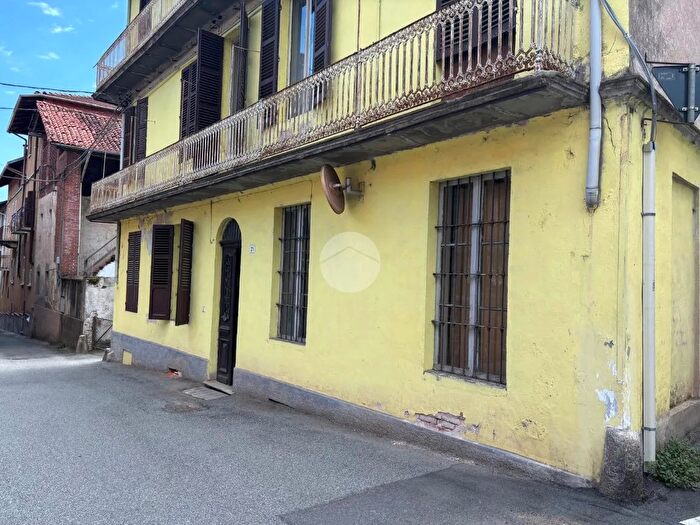 Case in Vendita e in Affitto - 2