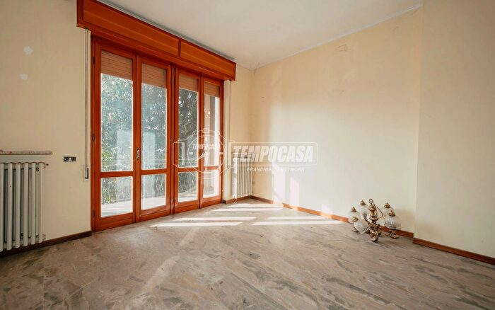 Appartamento con 5 locali in vendita in Via Fratelli Rosselli, Garlasco