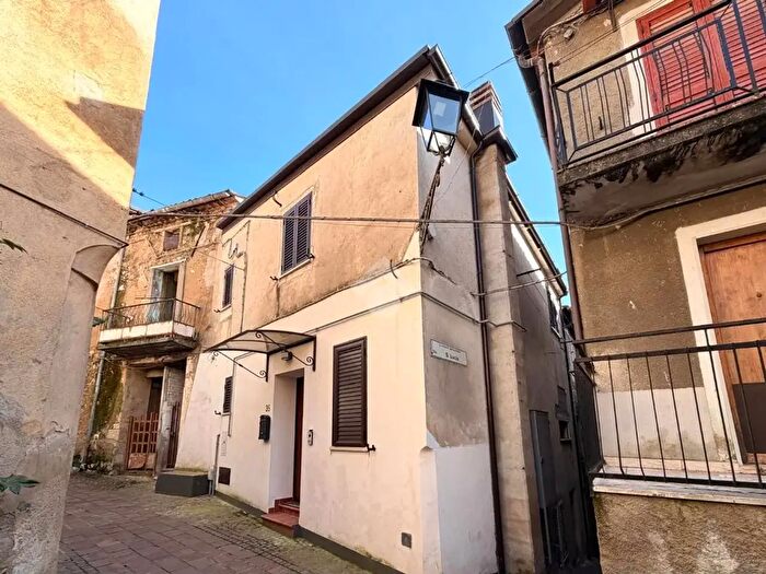 Appartamento trilocale in affitto in Via Petroncello, Casali del Manco