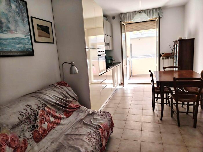 Appartamento trilocale in vendita in Senigallia