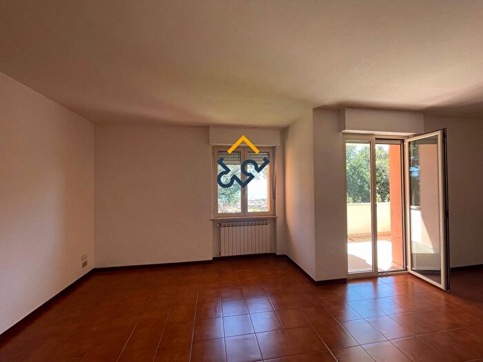 Casa con 7 locali in affitto in Grottammare Via Sempione Grottammare Zona Residenziale, Grottammare