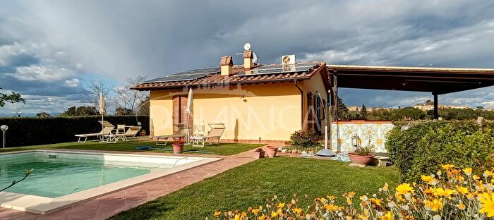 Casa trilocale in vendita in Palaia