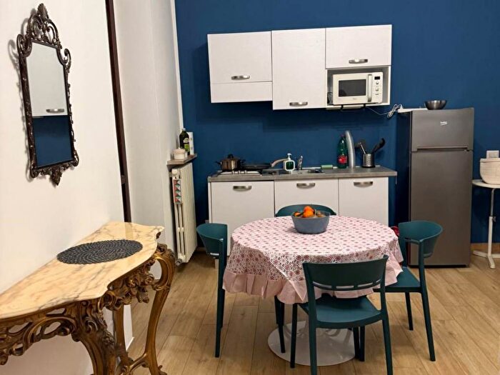 Appartamento bilocale in affitto in Via San Severino Boezio, Centro Storico, Pavia