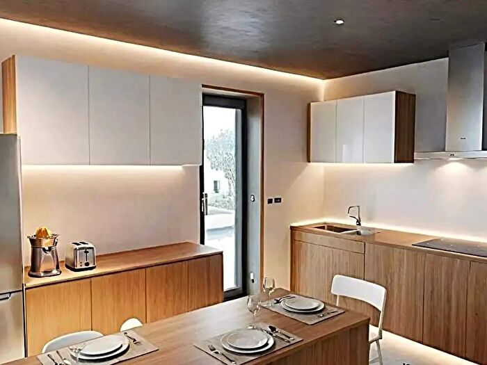 Casa con 5 locali in vendita in Massarosa