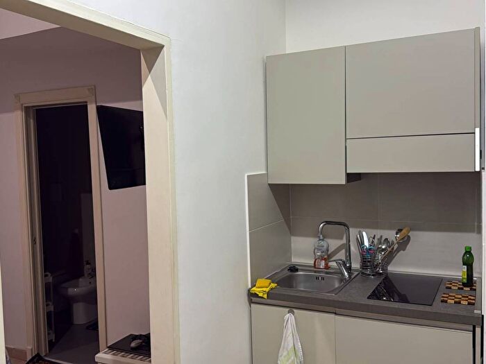 Appartamento bilocale in affitto in Salita Trinità degli Spagnoli, Quartieri Spagnoli, Napoli