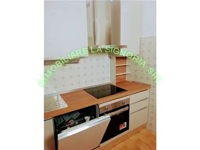 Appartamento trilocale in affitto in Firenze