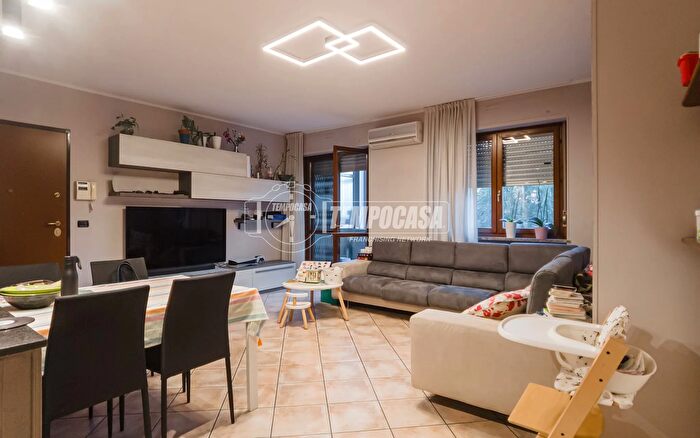 Appartamento trilocale in vendita in Via Primo Levi, Collegno