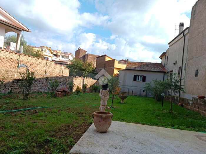 Appartamento trilocale in vendita in Via G Verdi, Castel SantElia