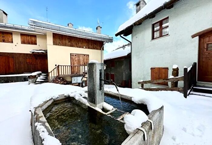 Case in Vendita e in Affitto - 3