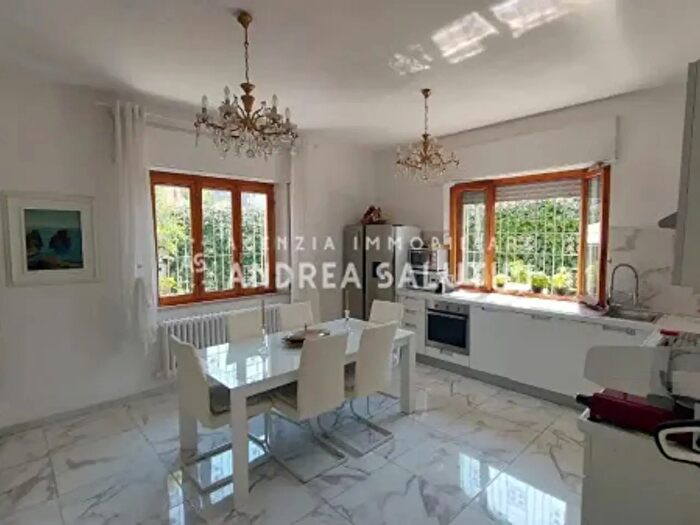 Casa quadrilocale in vendita in Via Sacco E Vanzetti, Buti