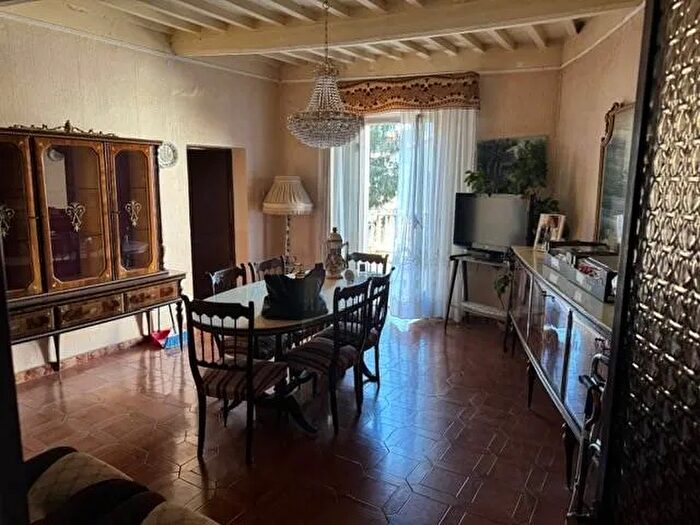 Appartamento quadrilocale in vendita in Via II Giugno a Certaldo Firenze, Certaldo